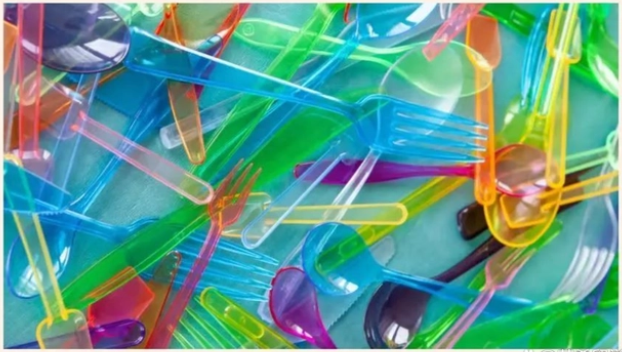 England verbietet Einwegbesteck aus Plastik und ersetzt es durch biologisch abbaubare Alternativen